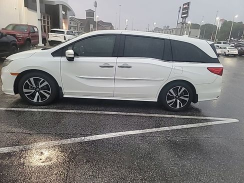 Used 2019 Honda Odyssey Elite image 4