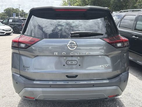 Used 2021 Nissan Rogue SV FWD image 10