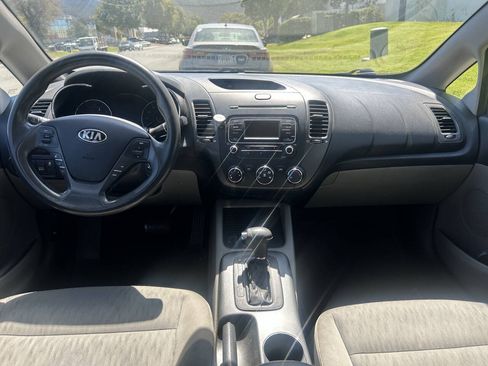 Used 2016 Kia Forte LX FWD image 5