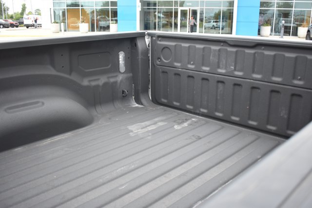Used 2022 RAM 1500 Limited w/ Body Color Bumper Group AWD/4WD image 13