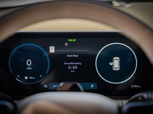 Used 2025 Hyundai Santa Fe Calligraphy w/ Tow & Go Package image 38