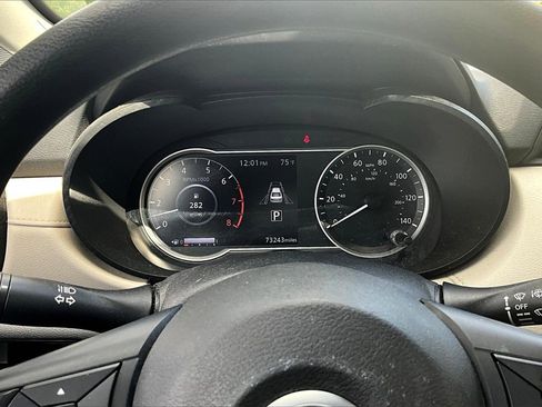 Used 2021 Nissan Versa SV image 19