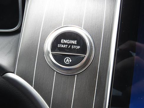 Used 2026 Mercedes-Benz GLC 300 4MATIC image 13