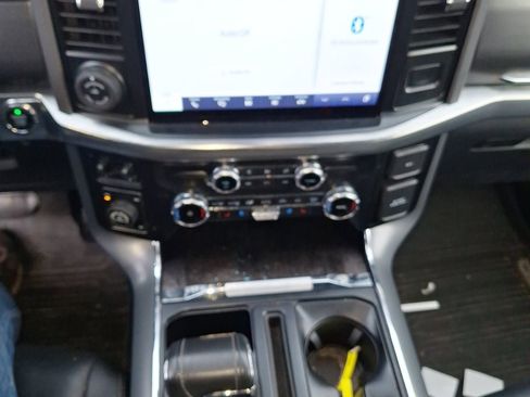 Used 2022 Ford F150 Lariat w/ Max Trailer Tow Package image 13