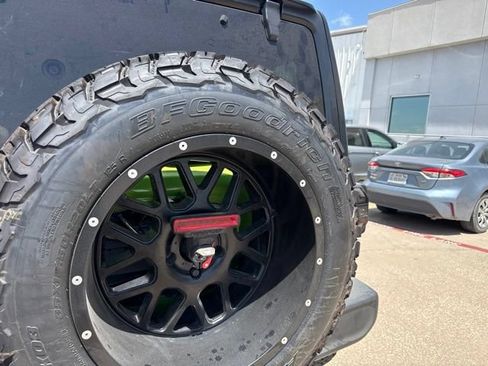 Used 2019 Jeep Wrangler Unlimited Sport S AWD/4WD image 15
