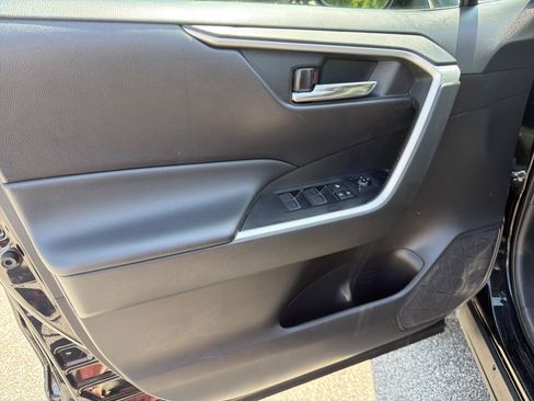 Certified 2024 Toyota RAV4 XLE image 21