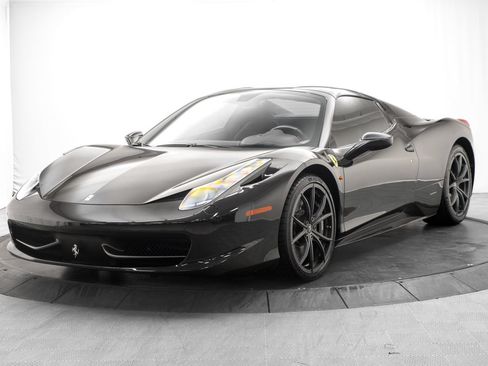 Used 2014 Ferrari 458 Spider RWD image 15
