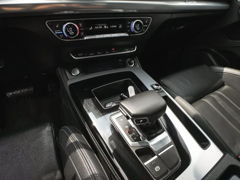 Used 2023 Audi Q5 2.0T Prestige w/ Prestige Package AWD/4WD image 27