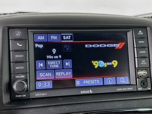 Used 2019 Dodge Grand Caravan SXT FWD image 19