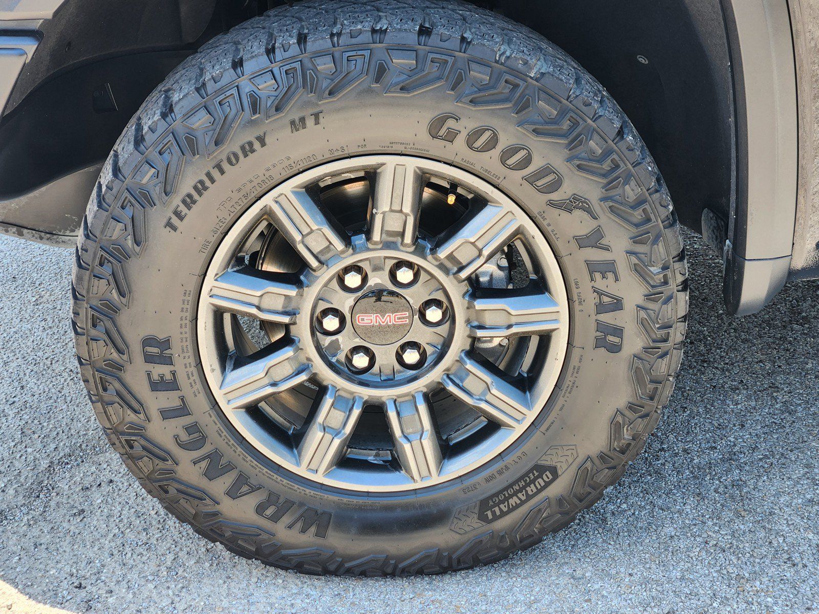 Used 2024 GMC Sierra 1500 AT4X AWD/4WD image 31