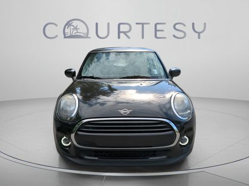Used 2021 MINI Cooper 2-Door Hardtop FWD image 10