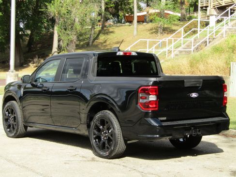 New 2025 Ford Maverick Lobo image 2