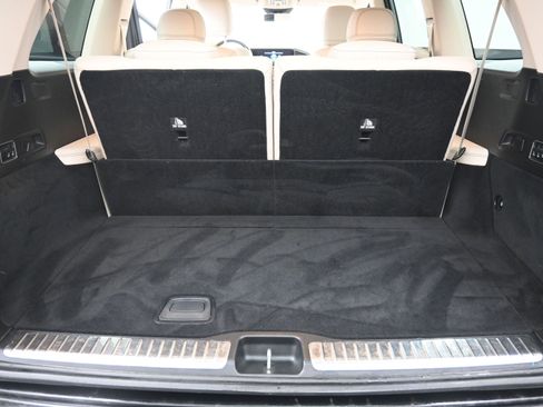 Used 2021 Mercedes-Benz GLS 450 4MATIC image 31