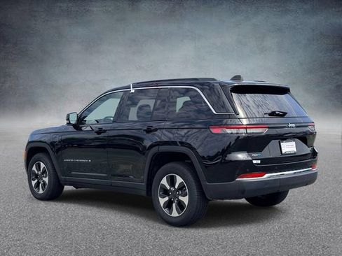 Used 2024 Jeep Grand Cherokee Limited 4xe AWD/4WD image 4