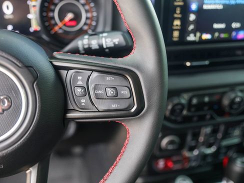 Used 2024 Jeep Wrangler Unlimited Rubicon w/ Convenience Group image 13