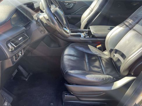 Used 2023 Lincoln Aviator Reserve w/ Equipment Group 201A AWD/4WD image 15