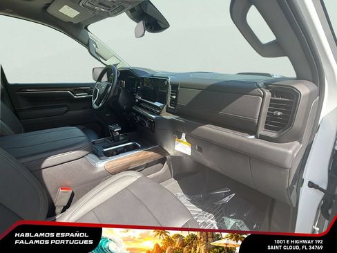 Used 2024 Chevrolet Silverado 1500 LT Trail Boss w/ LT Trail Boss Premium Package AWD/4WD image 34