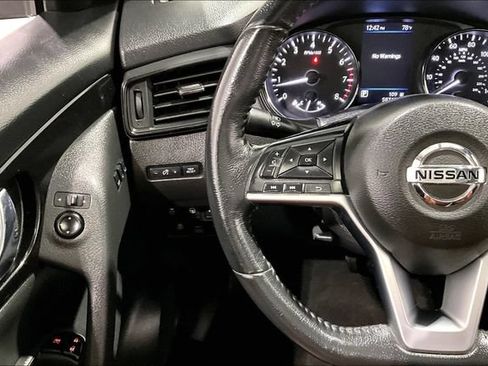 Used 2019 Nissan Rogue SL AWD/4WD image 14