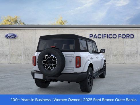 New 2025 Ford Bronco Outer Banks image 10