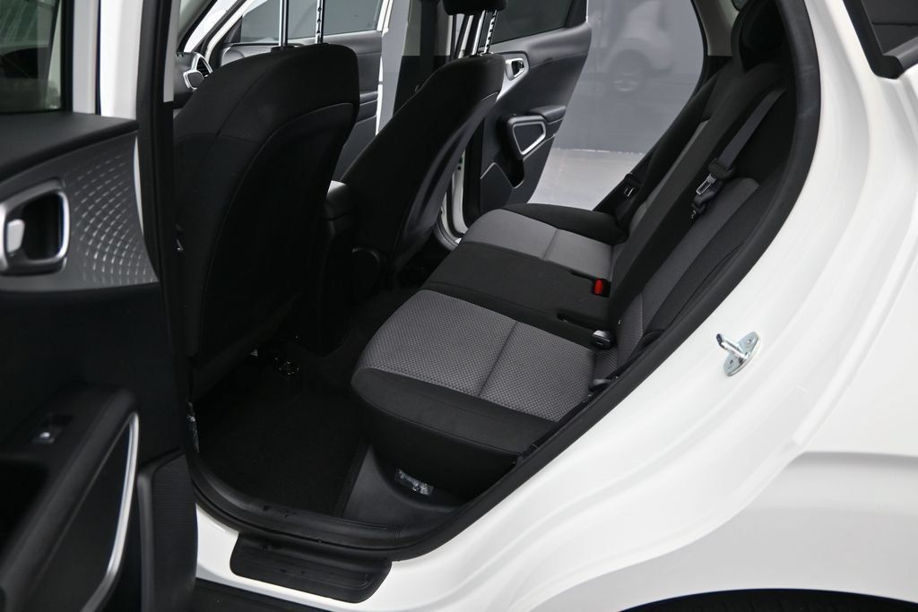 Used 2023 Kia Soul LX w/ Option Group 015 FWD image 12