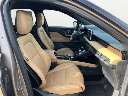 Used 2022 Lincoln Corsair FWD image 16