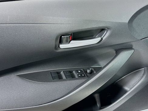 Certified 2021 Toyota Corolla LE image 14