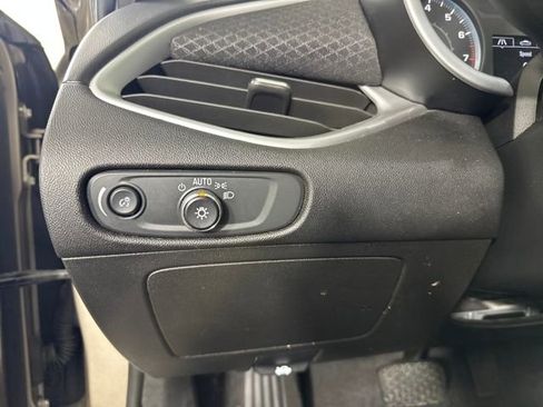 Used 2023 Chevrolet Malibu LT image 19