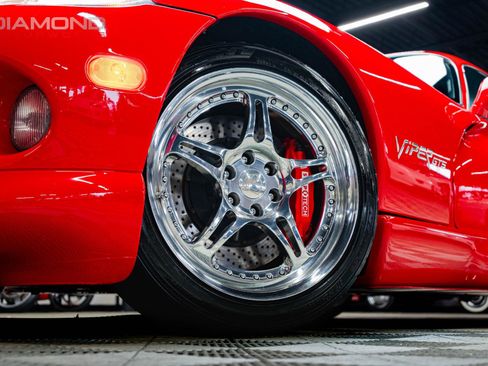 Used 2000 Dodge Viper GTS image 8