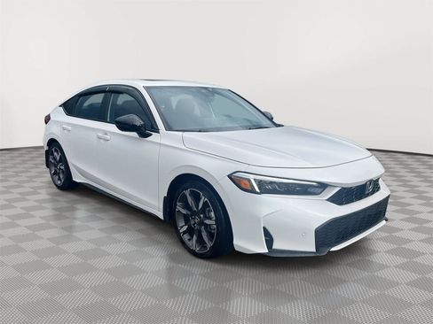 Used 2025 Honda Civic Sport Touring image 4