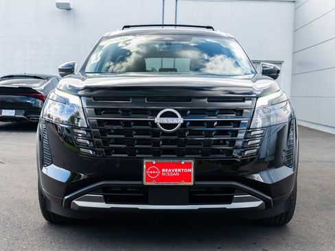 New 2026 Nissan Pathfinder SL AWD/4WD image 2