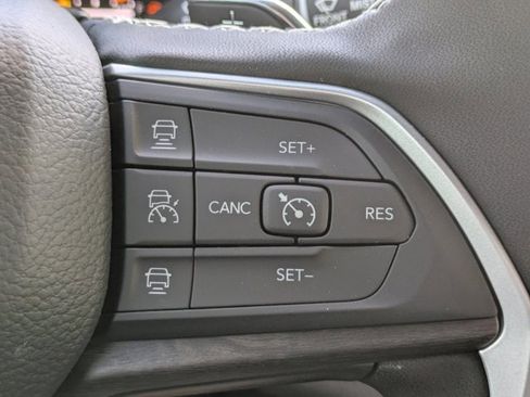 New 2025 Jeep Grand Cherokee L Limited w/ Black Appearance Package image 23