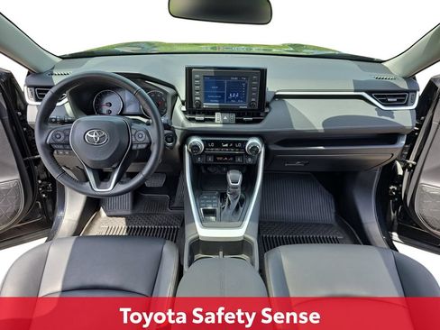 Certified 2022 Toyota RAV4 XLE Premium AWD/4WD image 12