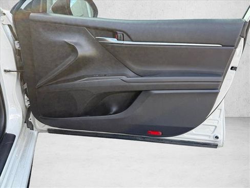 Used 2022 Toyota Camry SE FWD image 28