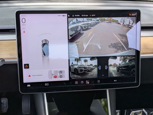 Used 2018 Tesla Model 3 Long Range RWD image 13