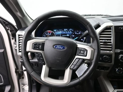 Used 2017 Ford F250 Lariat w/ Lariat Value Package AWD/4WD image 28