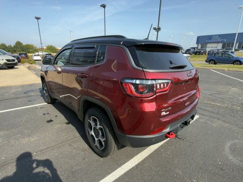 Used 2022 Jeep Compass Trailhawk w/ Sun and Sound Group image 5