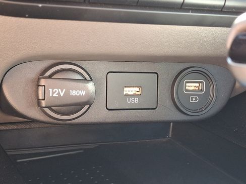 Certified 2023 Hyundai Elantra SEL w/ Convenience Package FWD image 24