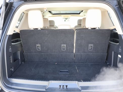 Used 2024 Ford Expedition Limited image 32