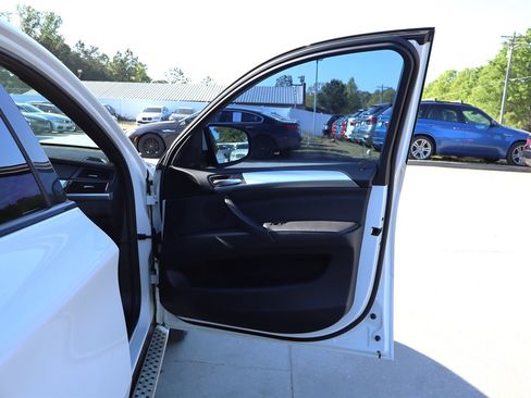 Used 2012 BMW X6 xDrive35i image 31