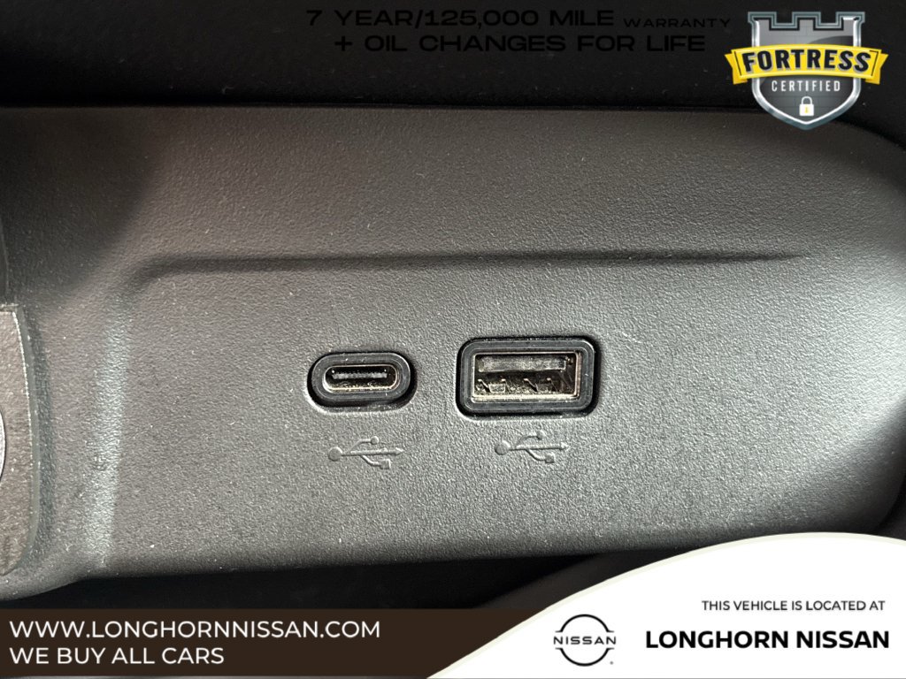 Used 2024 Chevrolet Trax RS w/ Sunroof Package FWD image 16