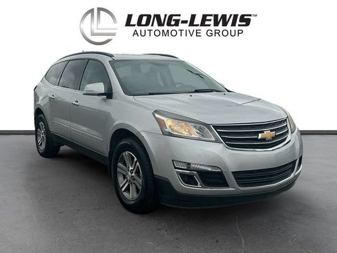 Used 2017 Chevrolet Traverse LT FWD image 10