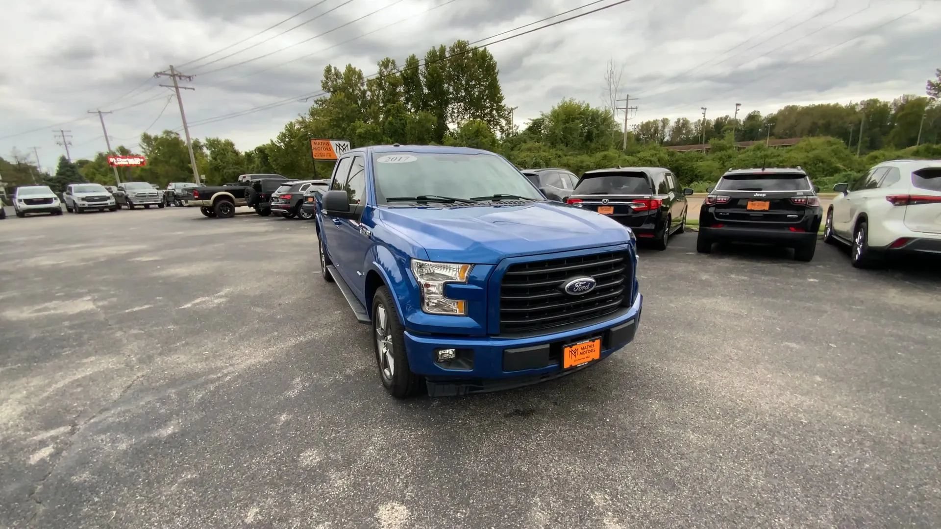 Used 2017 Ford F150 XLT w/ Equipment Group 302A Luxury RWD image 4