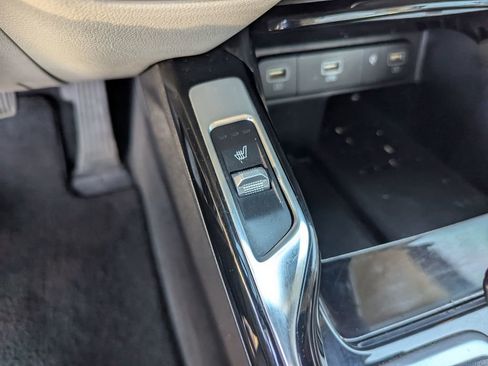 Used 2021 Kia Sorento SX image 16