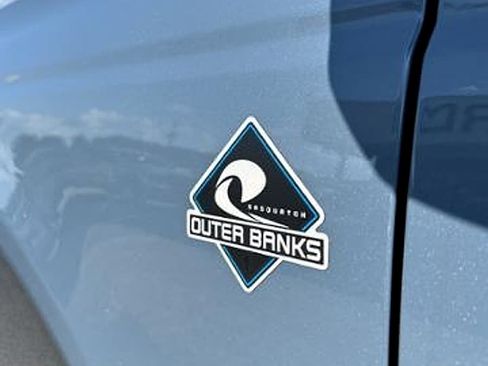 New 2024 Ford Bronco Outer Banks w/ Sasquatch Package image 9