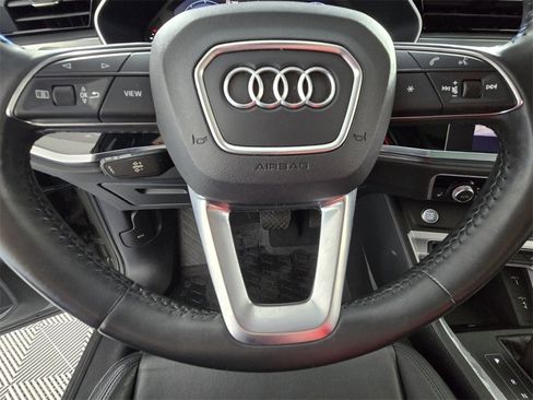Used 2020 Audi Q3 2.0T Premium w/ Convenience Package image 28