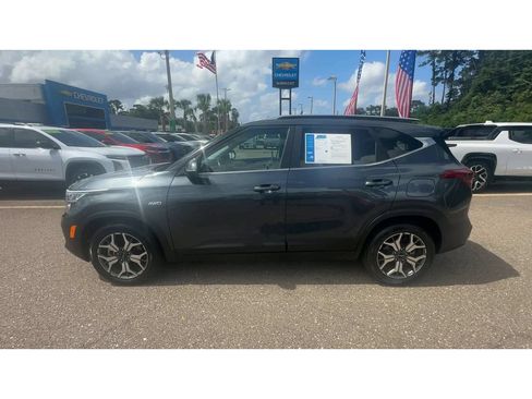 Used 2023 Kia Seltos EX AWD/4WD image 5