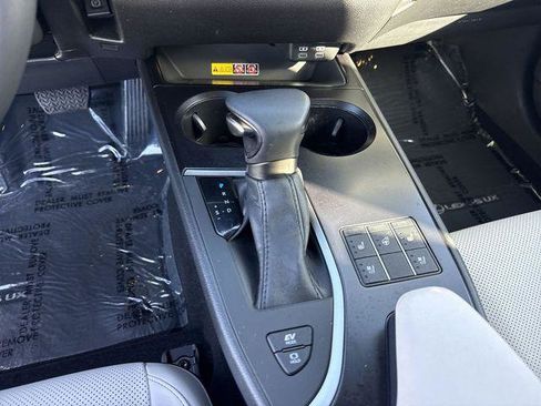 Certified 2023 Lexus UX 250h FWD w/ Accessory Package (Z1) image 21