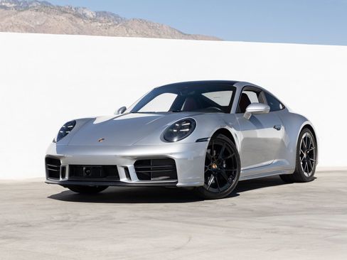 Certified 2025 Porsche 911 Carrera RWD image 1