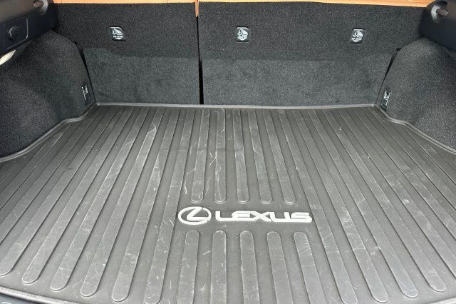 Used 2026 Lexus UX 300h FWD w/ Accessory Package (Z2) image 18