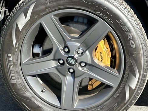 Certified 2023 Land Rover Defender 130 X-Dynamic SE image 26